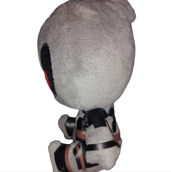 Deadpool: X-Men Grey Deadpool Mopeez Plush Toy - Picture 2 of 5
